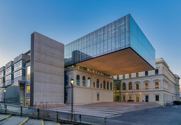 university-library-4825366_1920-2